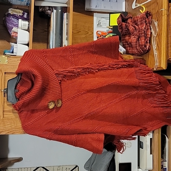 Pullover shrug - Picture 1 of 5